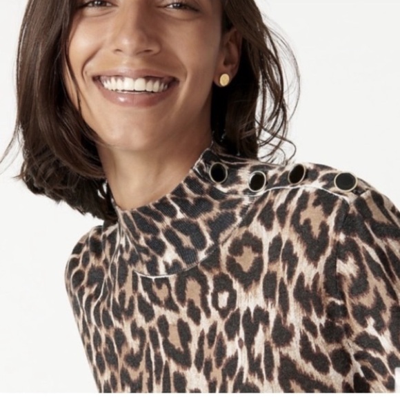 J.Crew Silk-blend Shoulder-Button Sweater in Leopard Print XS NEW - Picture 2 of 4